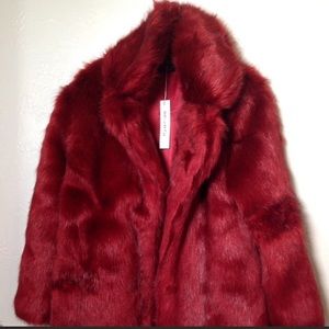 Beijiatu red faux fur jacket NWT